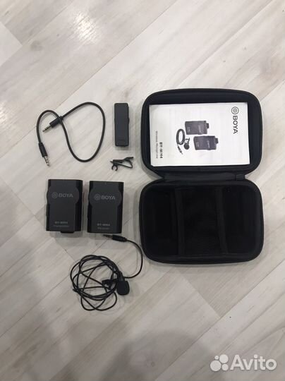 Петличный микрофон Boya BY-WM4