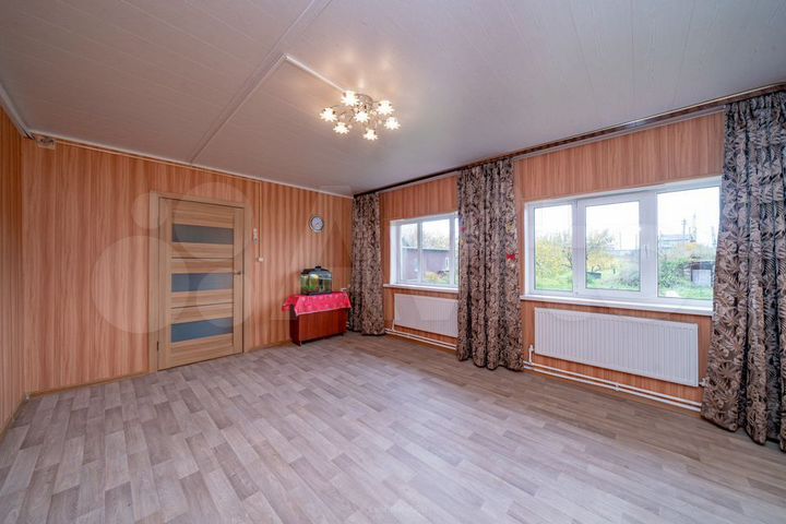 Дом 185 м² на участке 28 сот.