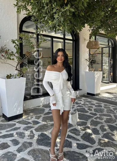 Платье черное