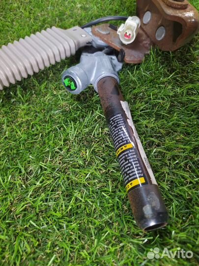 Замок ремня безопасности передний правый Ford