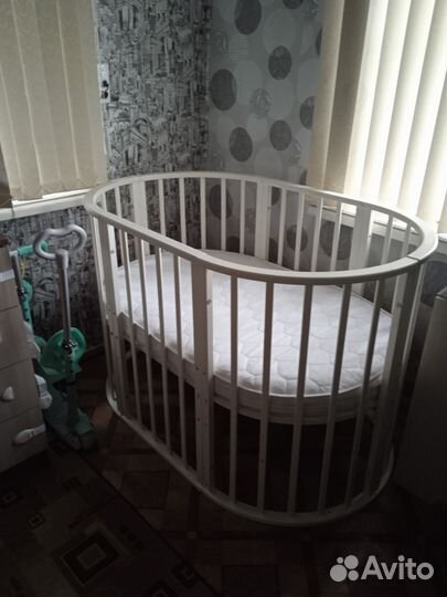 Детская кроватка круглая овальная