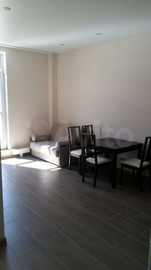 2-к. квартира, 52 м², 1/7 эт.