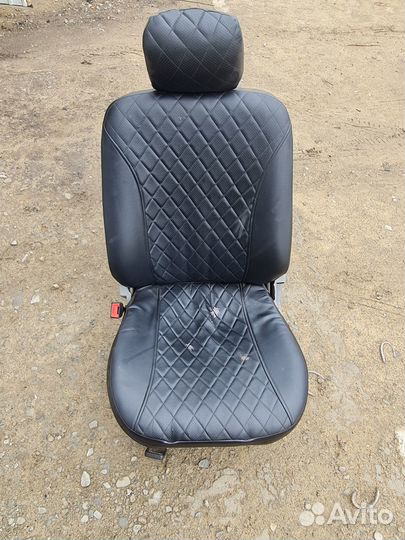 Сиденья mercedes-benz W210