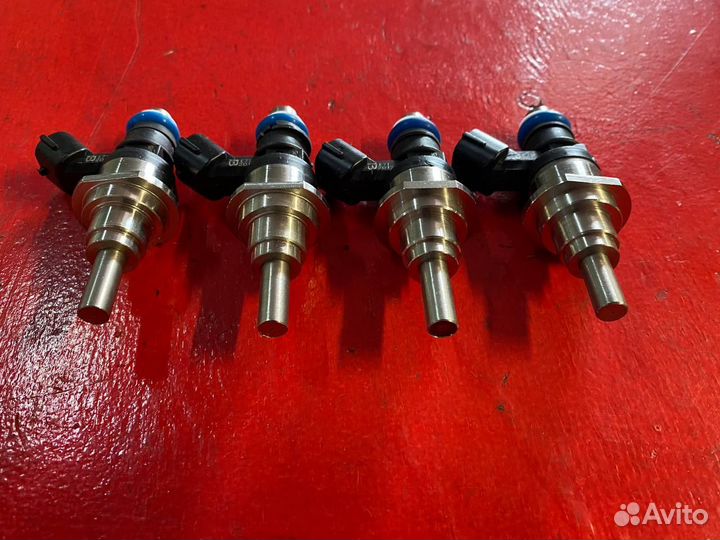 Форсунка топливная Mazda Cx-7 2.3 L3-VDT Новая