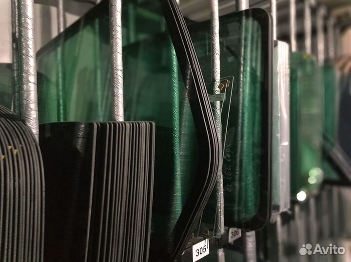 Стекло кабины mustang ME3003