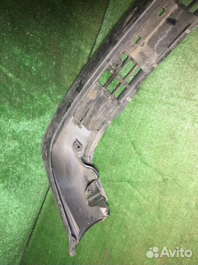 Бампер передний Nissan Bluebird U12 Серый царапины