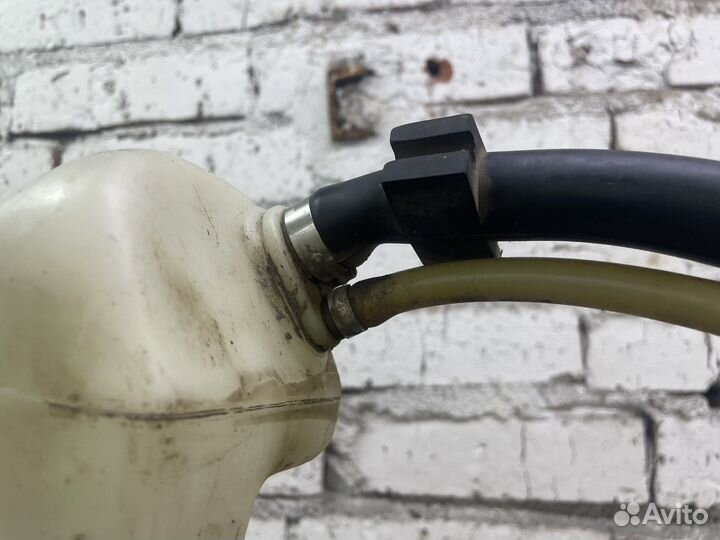 Бачек омывателя задний BMW E30 туринг,универсал