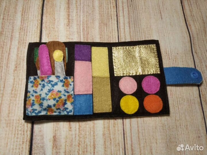 Косметика для девочек в игровой форме