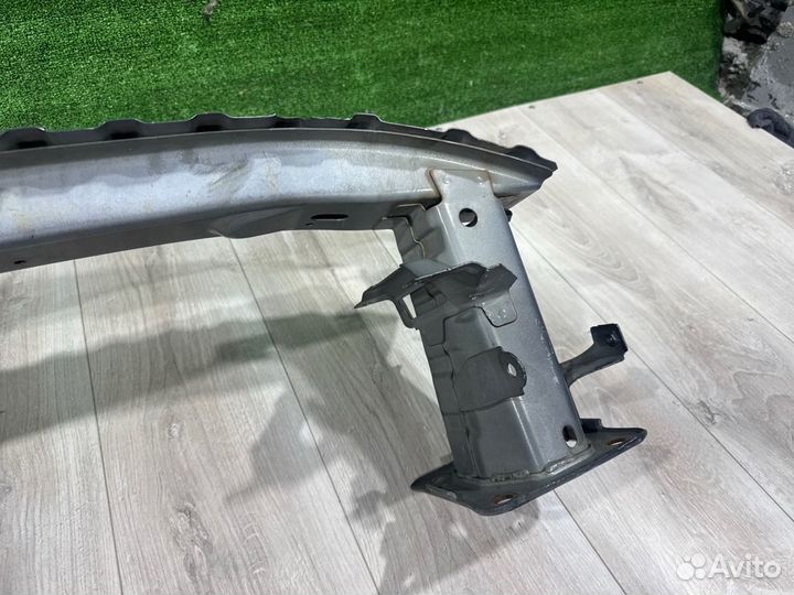 Жесткость / Усилитель Бампера передний Mazda 3 BK