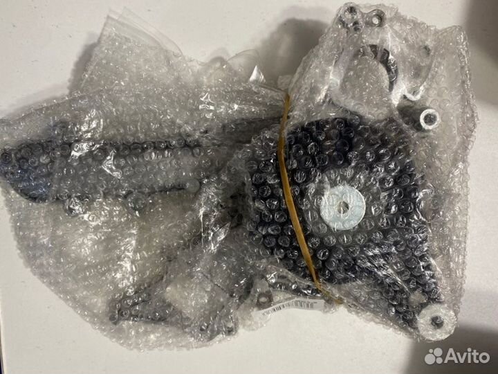 Насос водяной Mercedes-Benz C-Class W205