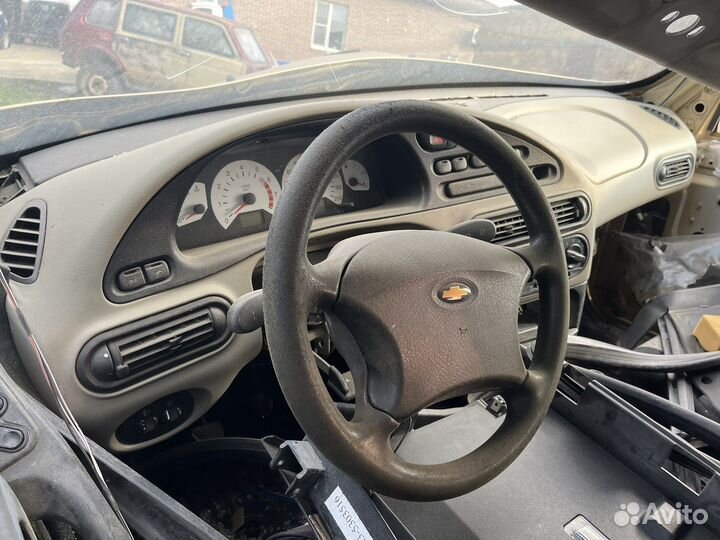 Панель, торпеда нива шевролет