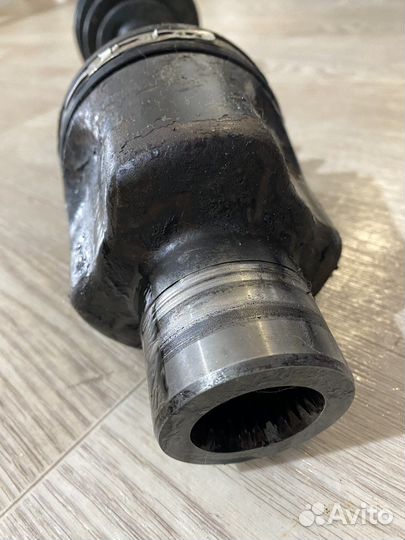 Привод левый передний SsangYong