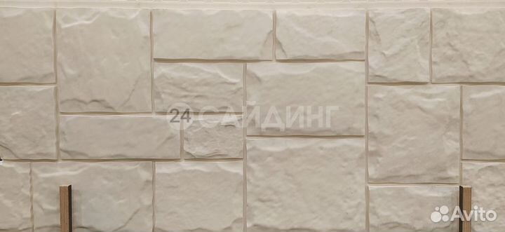 Фасадные панели Grand Line Крупный Камень Молочный