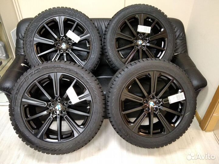 Зимние колеса BMW X5 G0 X6 G06 стиль 748M R20 шипы