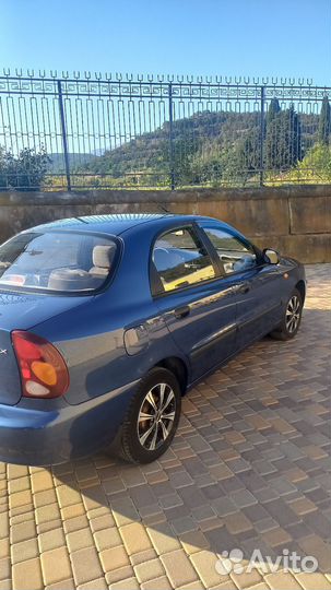 Автомобиль