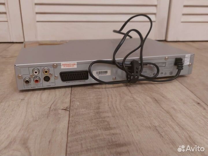 DVD плеер BBK DV113SI