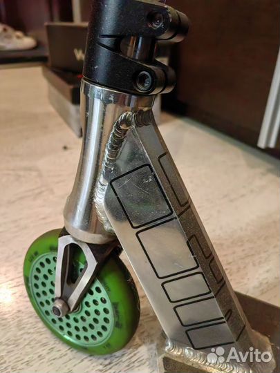 Трюковой самокат Hipe