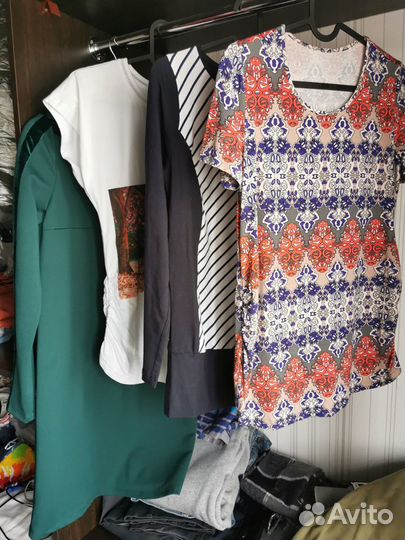 Футболки и платье для беременных S