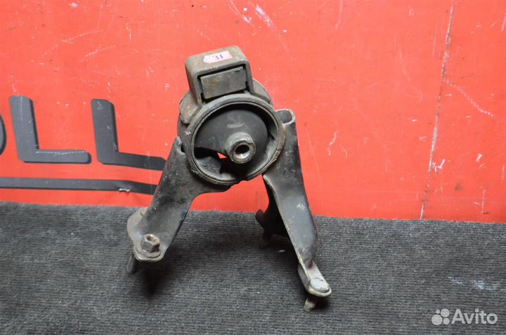 Подушка двигателя toyota corolla ZZE121