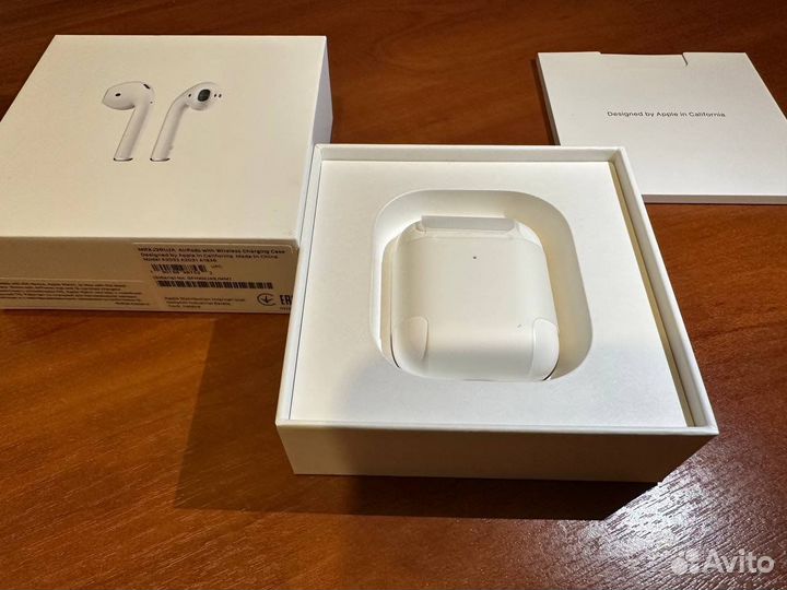 Зарядный кейс Apple AirPods 2 Wireless оригинал
