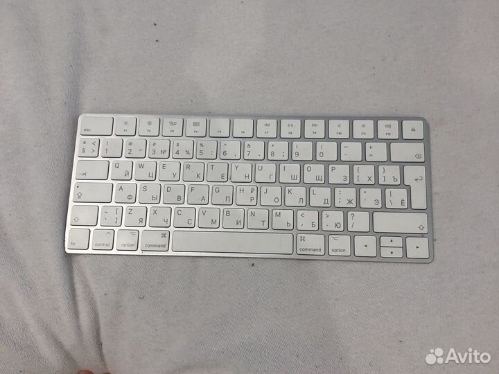 Клавиатура Apple