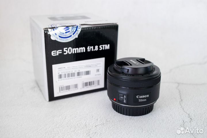 Объектив Canon EF 50mm f/1.8 STM