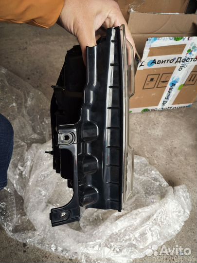 Задний фонарь на mitsubishi pajero