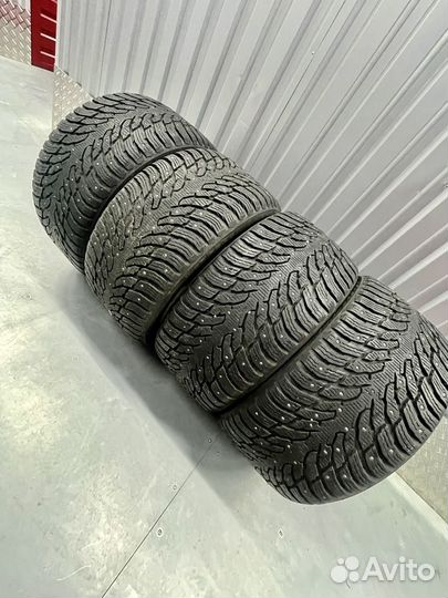 Nokian Tyres Hakkapeliitta 9 SUV 295/35 R21 107T