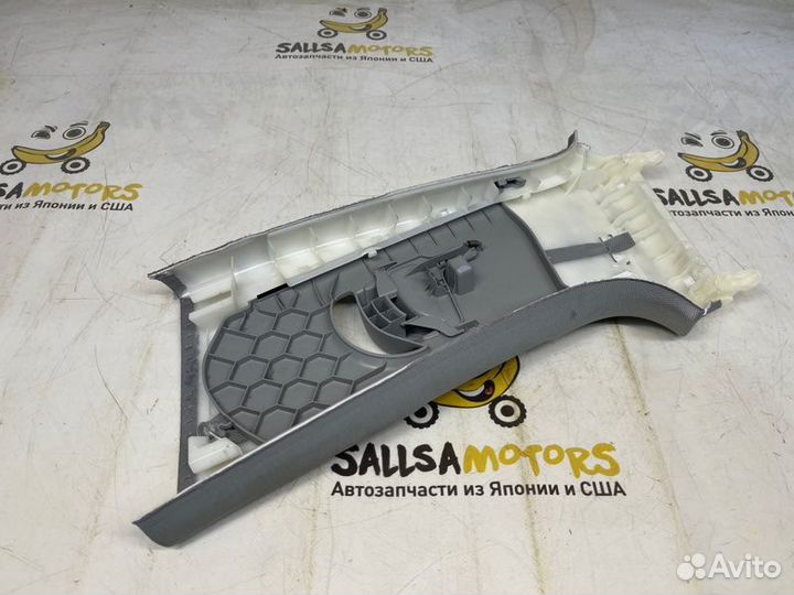 Обшивка стойки правая Audi A4 B9 (8W) cvna 1.4