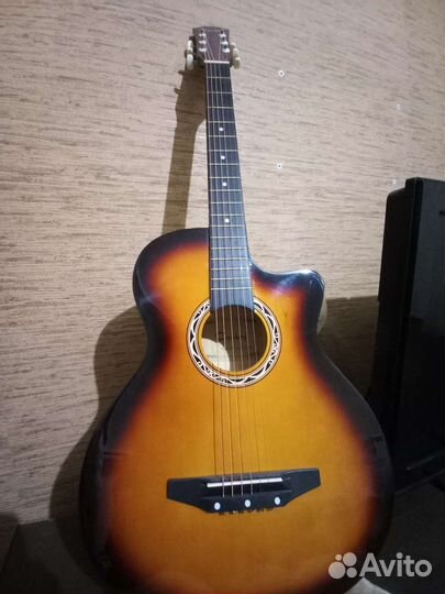 Акустическая гитара
