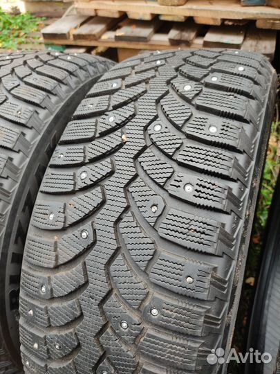 Bridgestone Blizzak Spike-01 235/55 R18