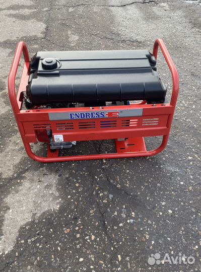 Бензиновый генератор