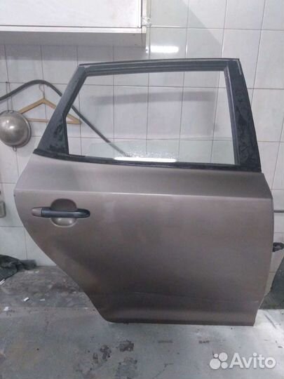 Дверь kia ceed 2010г