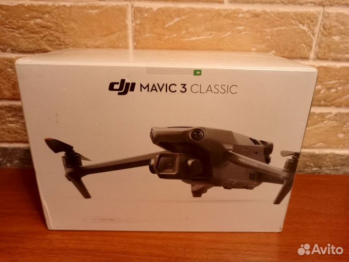 Квадрокоптер DJI Mavic 3 Classic (only drone)