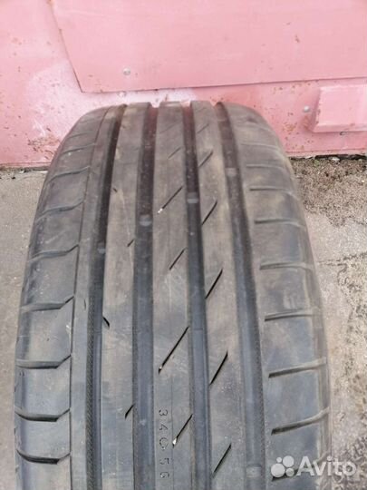 Nokian Tyres Hakka Black 215/50 R17