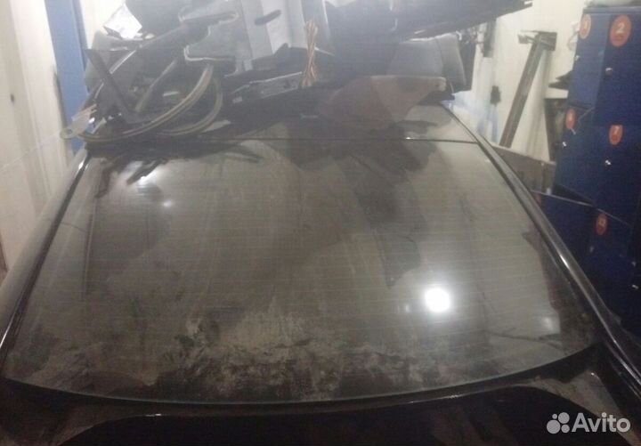Стекло заднее Skoda Superb 1 оригинал
