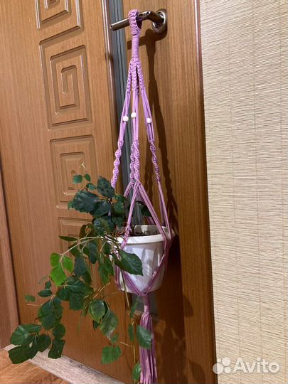 Кашпо для цветов подвесное