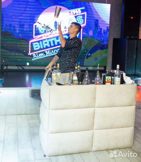 Выездной бар, бармен шоу