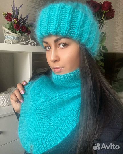 Вязаные шапки, варежки, шарфы, снуды