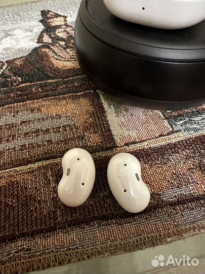 Samsung Galaxy Buds Live