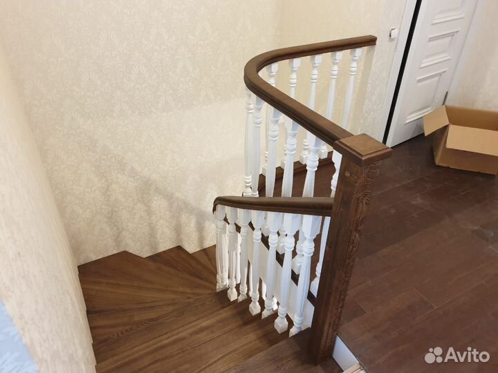 Деревянная лестница. Изготовление и расчет цены