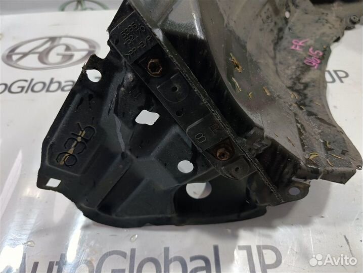 Подкрылок/локер передний правый Toyota Aqua