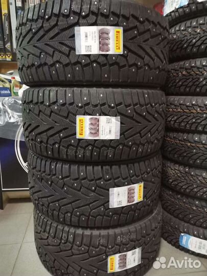 Pirelli Ice Zero 295/40 R21