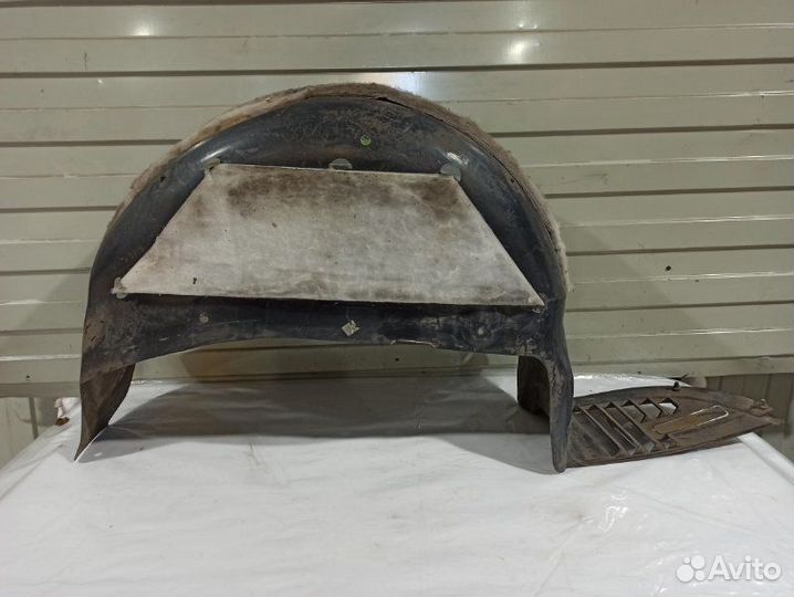 Локер Подкрылок задний правый Peugeot 407 седан