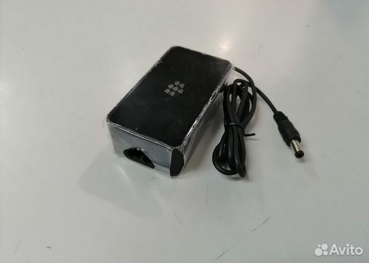 Блок питания адаптер 12v 2a
