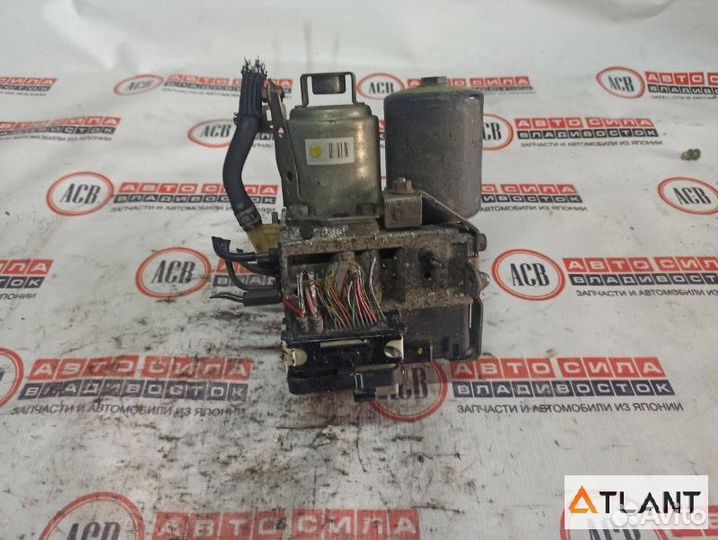 Блок abs toyota prius