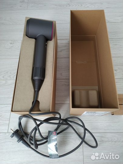 Фен Dyson Supersonic HD08 новый