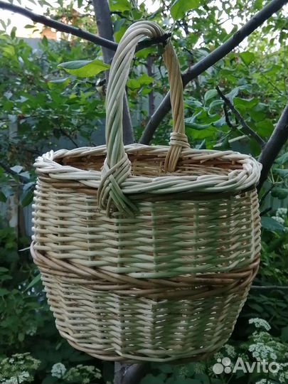 Корзины плетёные из лозы ивы