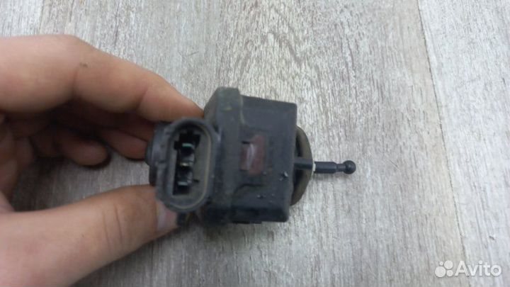 Моторчик корректора фар Renault Logan 1 2010