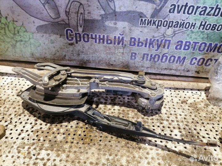 Трапеция стеклоочистителя Mercedes-Benz CLK 200